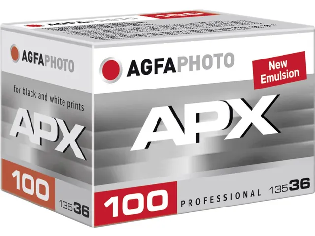 analoge zwart-witfilm, ISO 100, rol 36 foto's