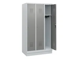 schoollocker,HxBxD 1630x900x500mm,3vak,vak B 300mm,cil.-slot,sokkel