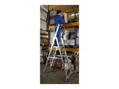 verrijdbare treden-platformladder eenzijdig 9treden stand H 2 1m