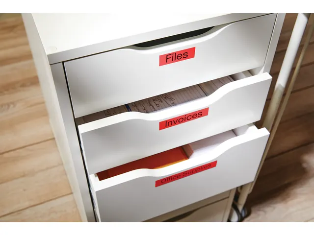 Labeltape Dymo 45017 D1 720570 12mmx7m zwart op rood