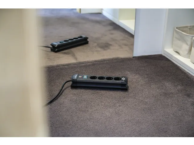 Stekkerdoos Brennenstuhl Premium 4 voudig 1.8 meter zwart