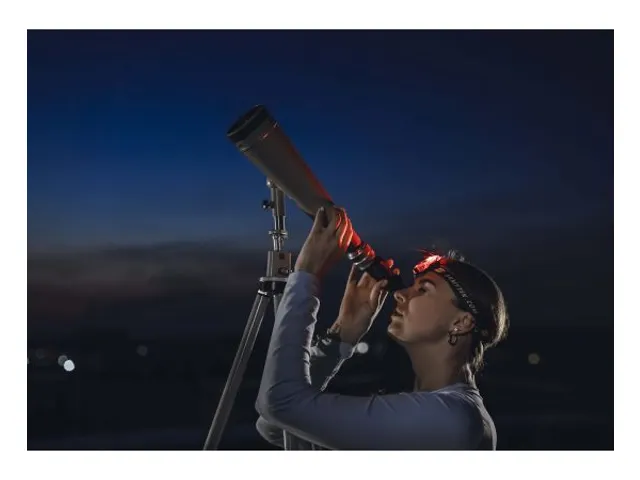 Armytek Crystal Pro Grey Compacte multi zaklamp 7 in 1 wit/rood licht