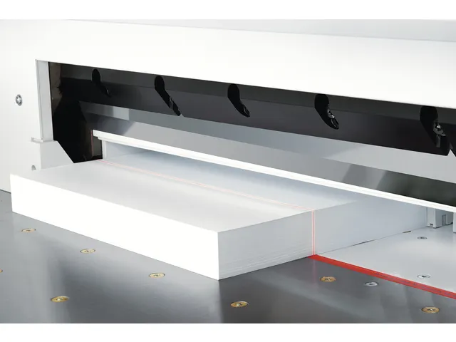 Stapelsnijmachine A3 Ideal 5560 Luchttafel Hydraulisch