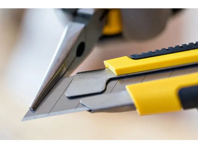 Afbreekmes Stanley Dynagrip 25mm