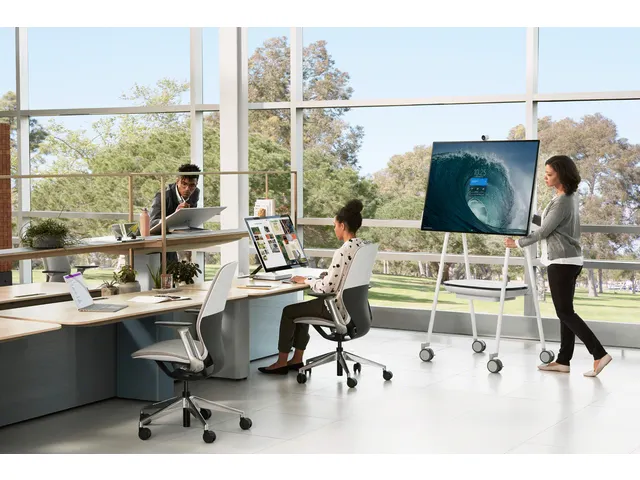 APC CSH2 UPS - Mobiele accu voor Microsoft Surface Hub 2S & 3