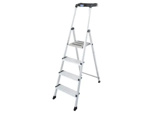 trapladder,eenzijdig,4treden,bordes m. antislip elementen,balk L 1,6m