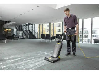 tapijtborstelzuiger,850 W,luchtvolume 2400l/min,bak 5,5l - 3