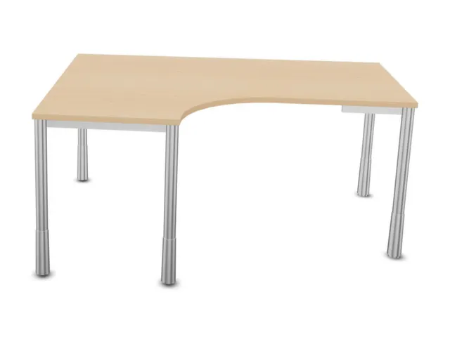 In hoogte verstelbaar bureau in vrije vorm,NE-esdoorn