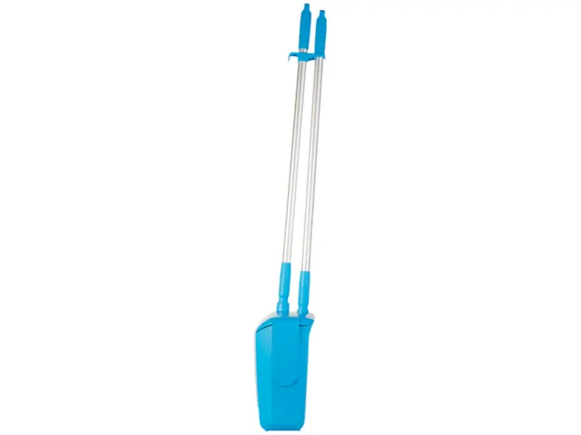 Ensemble pelle avec balayette Vikan long manche alu 840mm bleu