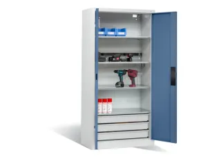 acculaadkast 1950x930x500mm 5stekkerdozen 230V cil.-slot front RAL5023 - 2