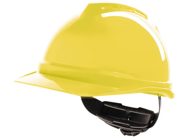 MSA V-Gard 500 ongeventileerde veiligheidshelm met Fas-Trac III binnen