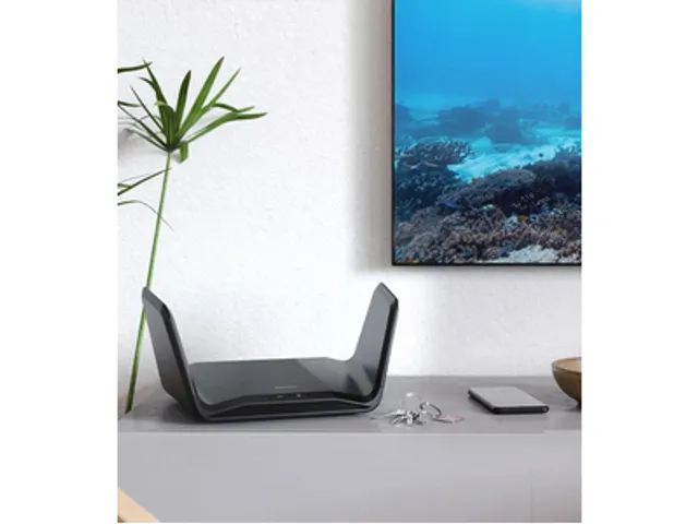 5Pt Tri-Band 8-Stream Ax6600 Router