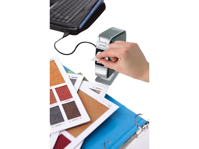 DYMO LabelManager Plug N Play Label Maker S0915350