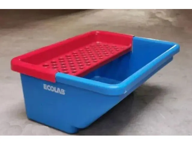 Ecolab Emmer 45 L met afdruipzeef voor Mobilette 55cm