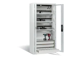 acculaadkast 1950x930x500mm 15stekkerdozen 230V ventilator fr. RAL7035 - 1