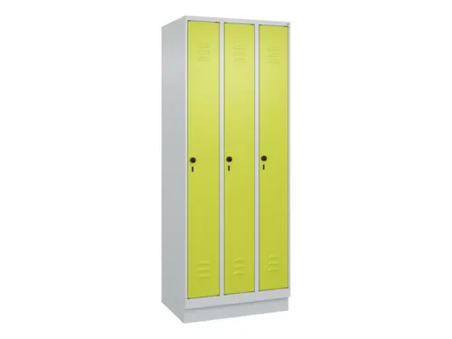 locker,HxBxD 1950x750x500mm,3vak,vak B 250mm,draaigrendel,sokkel
