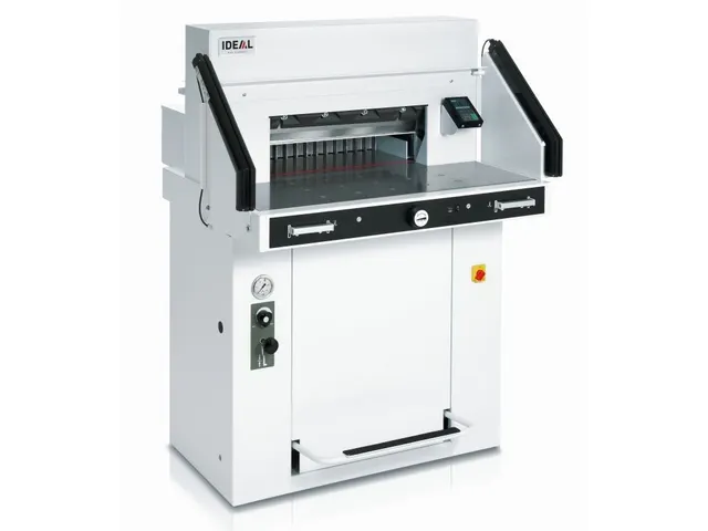 Stapelsnijmachine A3 Ideal 5560 hydraulisch onderstel voetpedaal