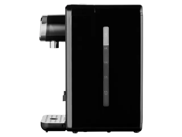 Distributeur d'eau chaude Tomado 2,5L 2600W noir