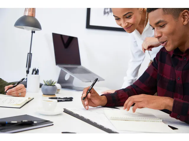 Gelschrijver Sharpie S-Gel Medium punt 0.7mm Blister 3 kleuren