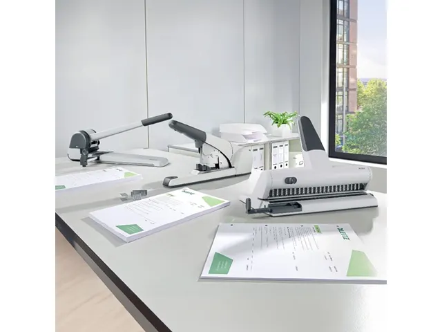 Perforator Leitz 5115 heavy duty 23-gaats 15vel zilver