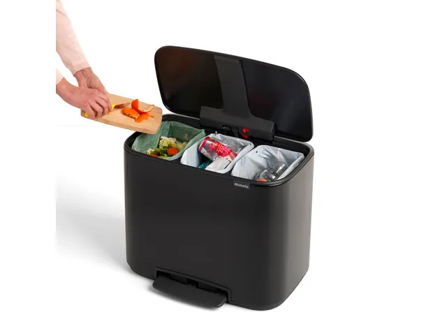 Bo Pedaalemmer 3x11 liter Brabantia Mat Zwart