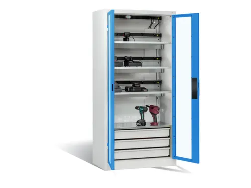 acculaadkast 1950x930x500mm 15stekkerdozen 230V ventilator fr. RAL5012