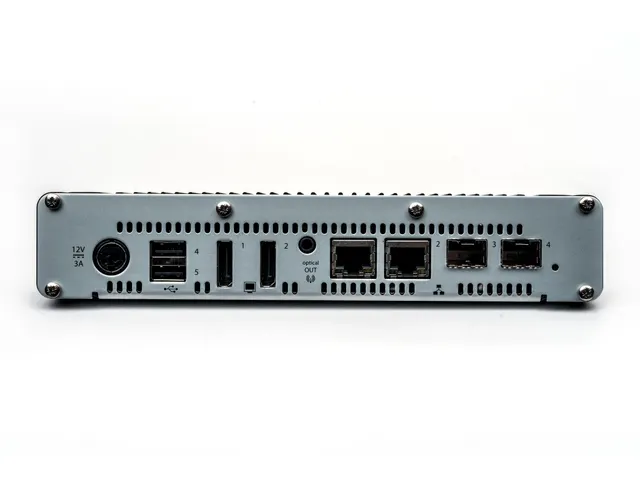 KVM haute performance basé sur IP Avocent HMX 8000 | 4K video 10 GbE