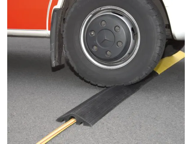 Smalle Kabelbruggen Zwart 2 Kabelgoten à 20x20mm 1 Kabelgoot à 45x45