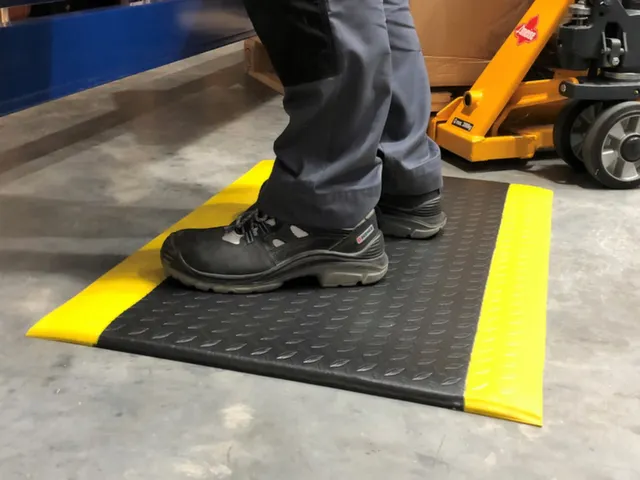 antivermoeidheidsmat,metergoed,HxB 13x900mm,vinyl,ruitprofiel,antislip