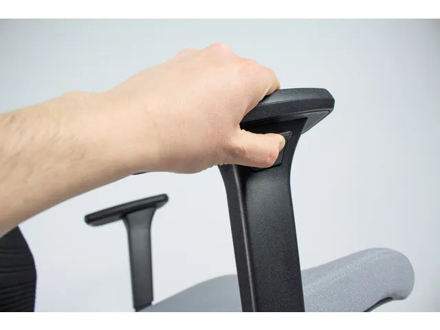 Bureaustoel EN1335 Linea Omnia 01 zwart/grijs met 3D armleuning en alu