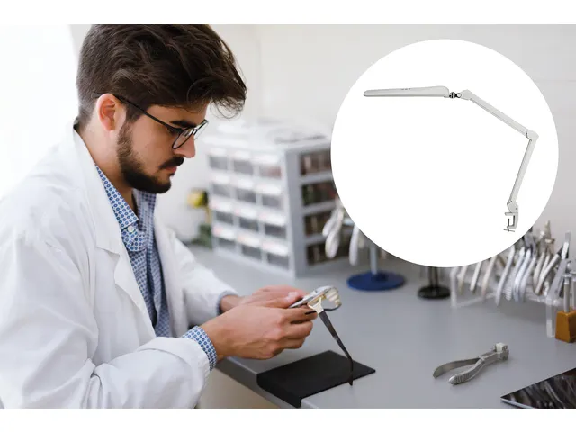 Lampe de bureau MAULcraft LED Pince table intensité réglable blanc