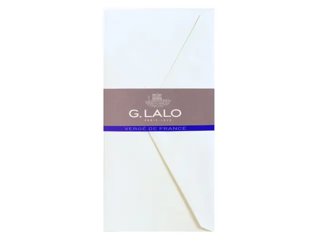 Envelop Lalo bank DL 110x220mm 100gr gevergeerd wit gegomd