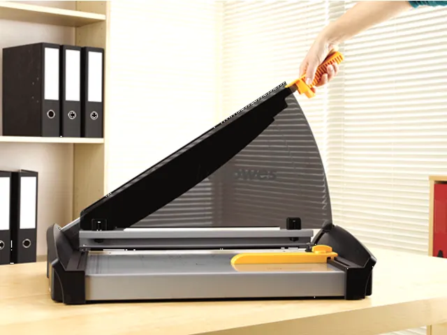 Cisaille Fellowes Plasma A3