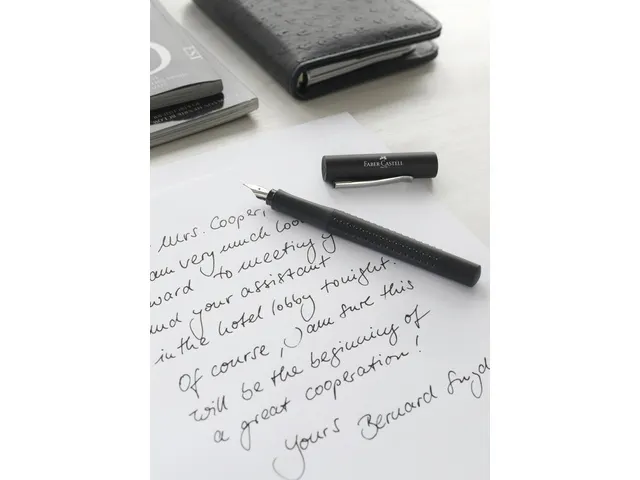 Vulpen Faber-Castell Grip 2010 M Harmony zwart