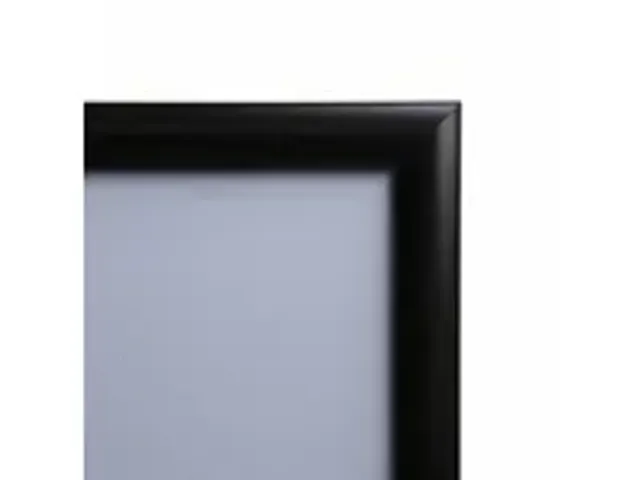 OUTLET Cadre clipsable A0 Coins biseautés 25mm Noir RAL9005