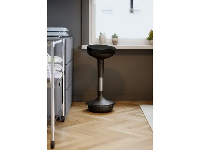 Stooly ergonomische stahulp zwart