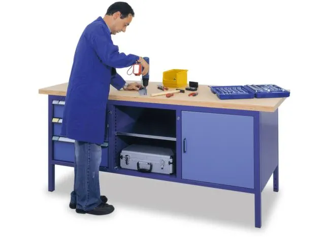 établi,HxlxP 845x2000x700mm,RAL7035,face avant RAL7035