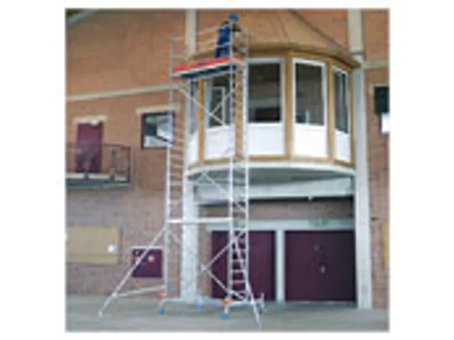 échafaudage roulant H de travail 14 4m échafaudage H 13 5m