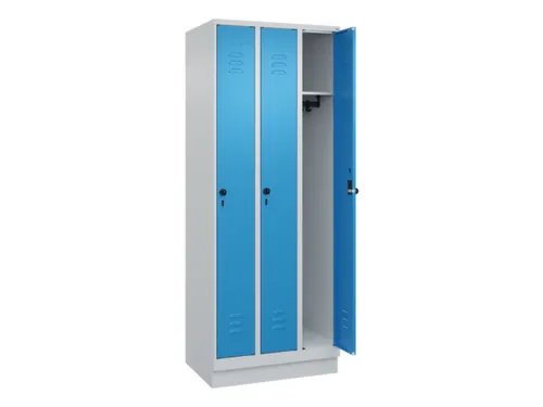 locker,HxBxD 1950x750x500mm,3vak,vak B 250mm,draaigrendel,sokkel