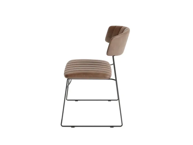 Stapelstoel Sledeframe Zwart met Kunstleer zitting Cognac