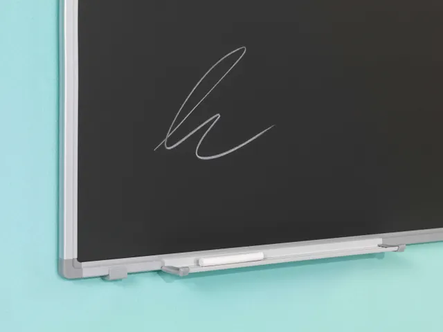 Krijtbord 90x120 cm Softline alu profiel 8mm grijs emaille