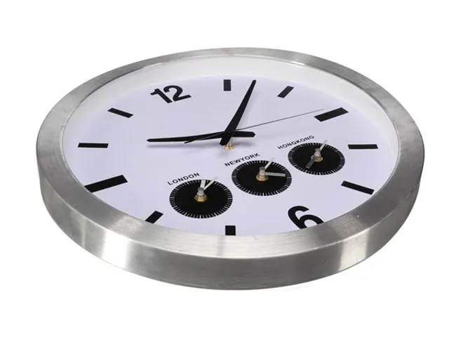 Aluminium Wereldklok Met 3 Tijdzones Ø 45.5cm cijfers