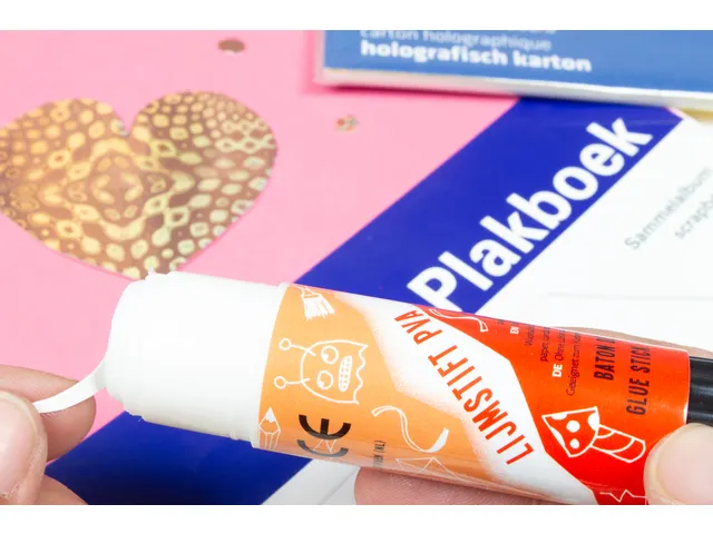 Lijmstift Kangaro 20 gram PVA blister a 2 stuks