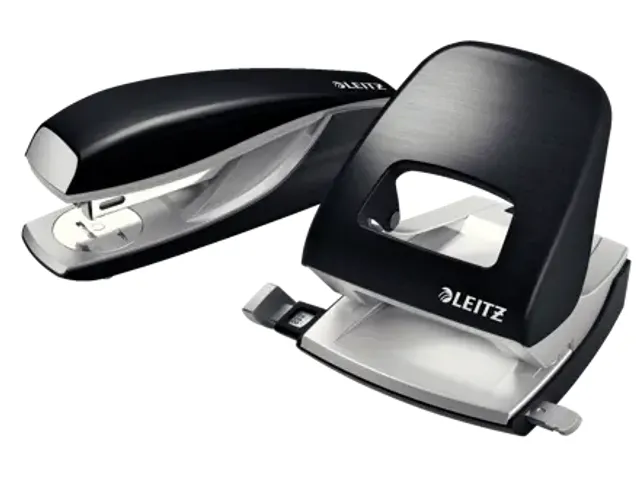 NeXXt Style nietmachine, satijn zwart