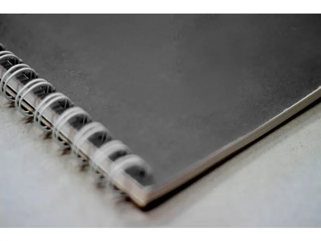 Plakboek Kangaro A4+ 120 grams 40 vel, voorkant zwart