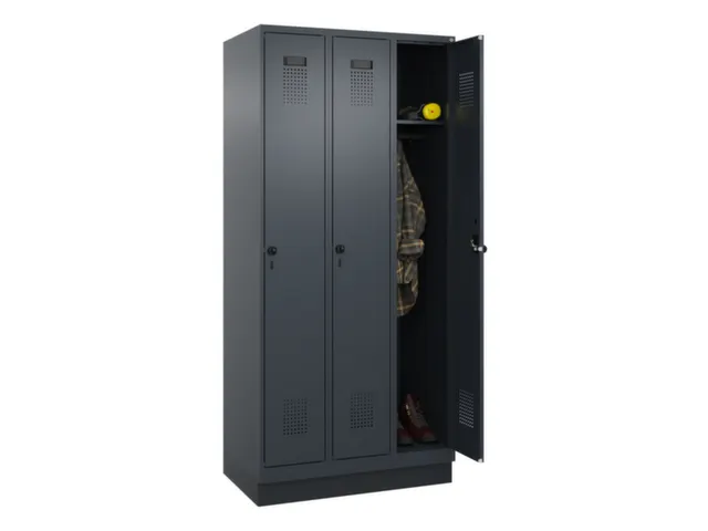 locker,HxBxD 1950x900x500mm,3vak,vak B 300mm,draaigrendel,sokkel