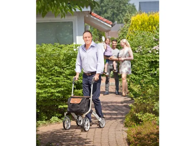 TrustCare Lichtgewicht rollator Let's Go Out Beige/Zilver