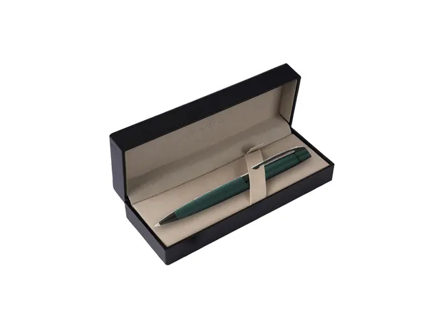 Balpen SHEAFFER 300 E9346 Matte Green lacquer polished black