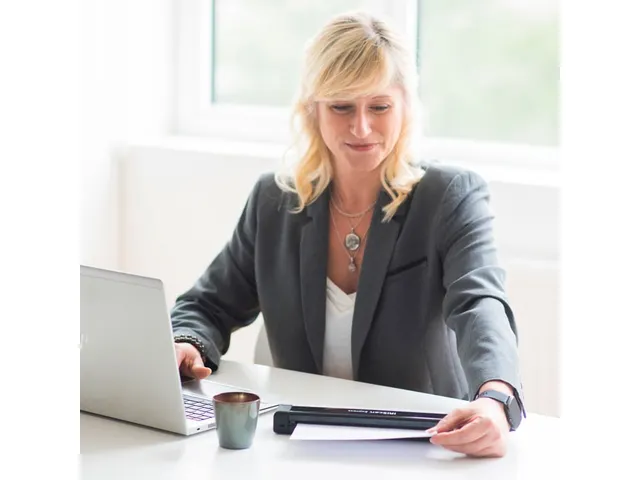 IRIScan Express 4 Scanner