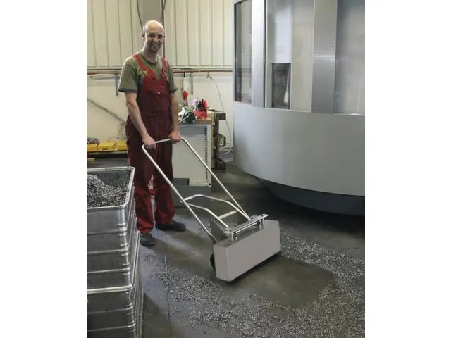 magnetische veegmachine,hand-aandrijving,veeg B 610mm,2wielen